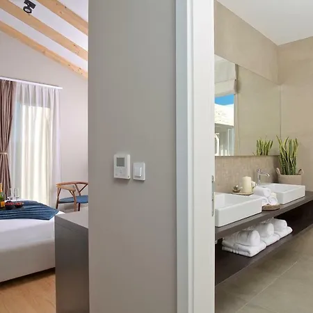 Luxury Brand New With 360 Views! Villa *